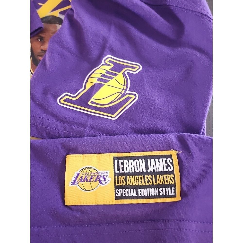 Limited Edition Rare NBA 2021 L.A. Lakers Lebron James T Shirt Sz Large 14/16 - Picture 9 of 10